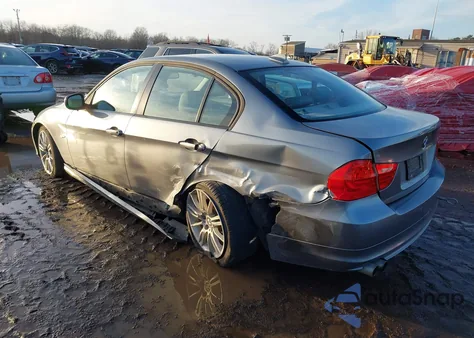 2011 BMW 328I xDrive z USA, uszkodzony, nr VIN WBAPK5G58BNN30422